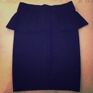 Black ruffled BCBG skirt! 💕